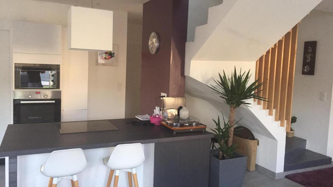 Agréable maison moderne Le Hézo Extérieur photo